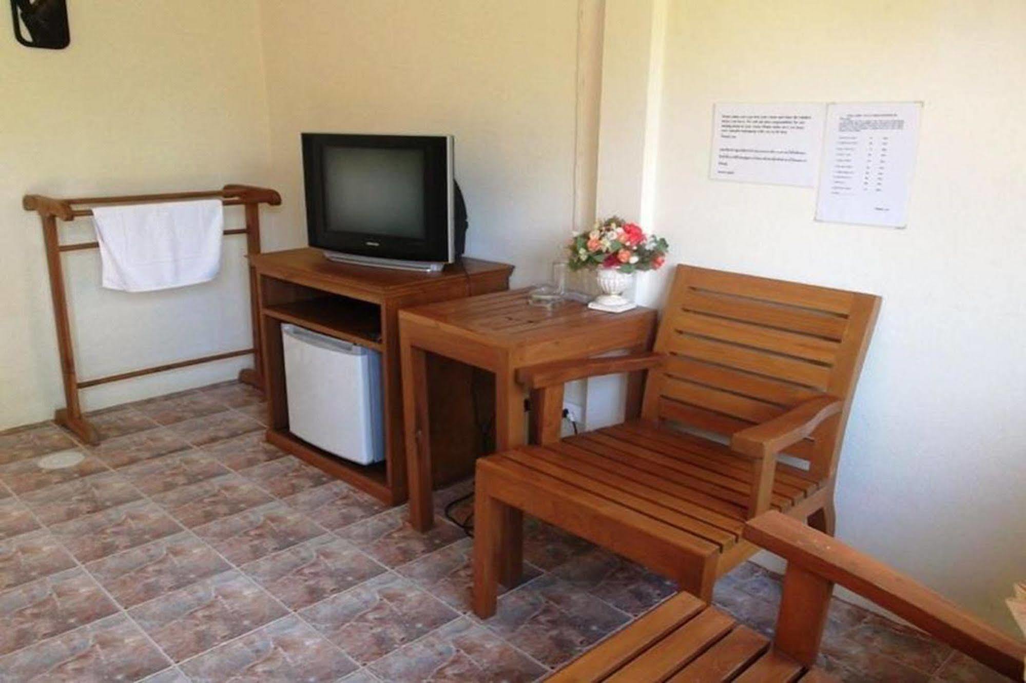 Saver Guesthouse Чавенг Экстерьер фото