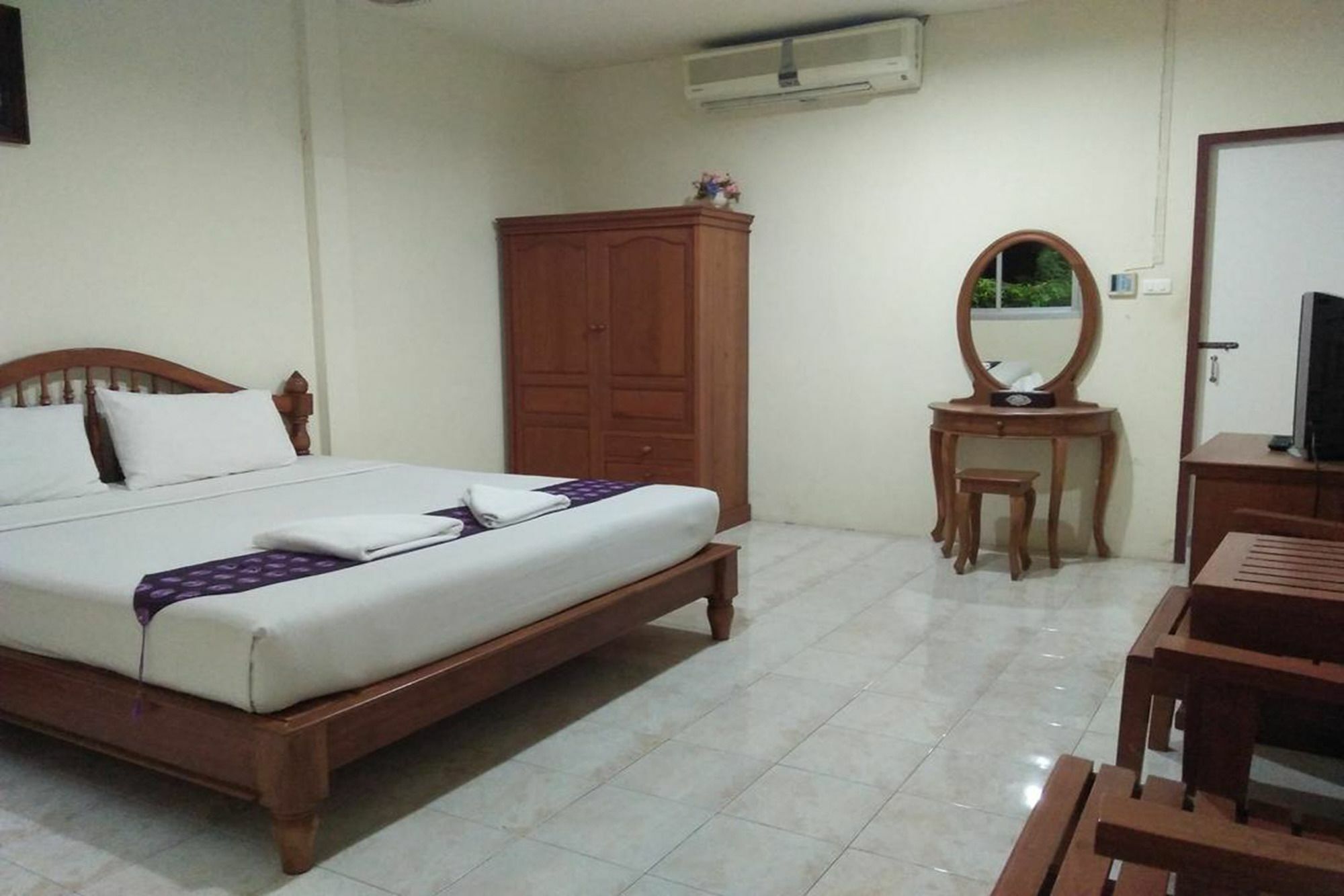 Saver Guesthouse Чавенг Экстерьер фото